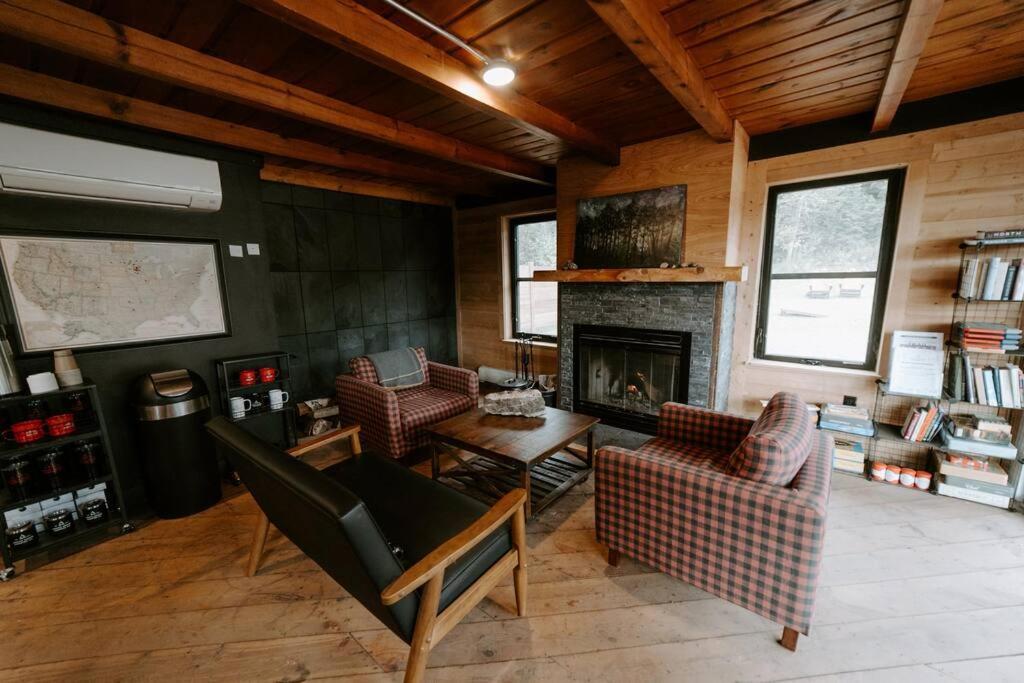 North Shore Camping Company Beaver Bay Eksteriør billede