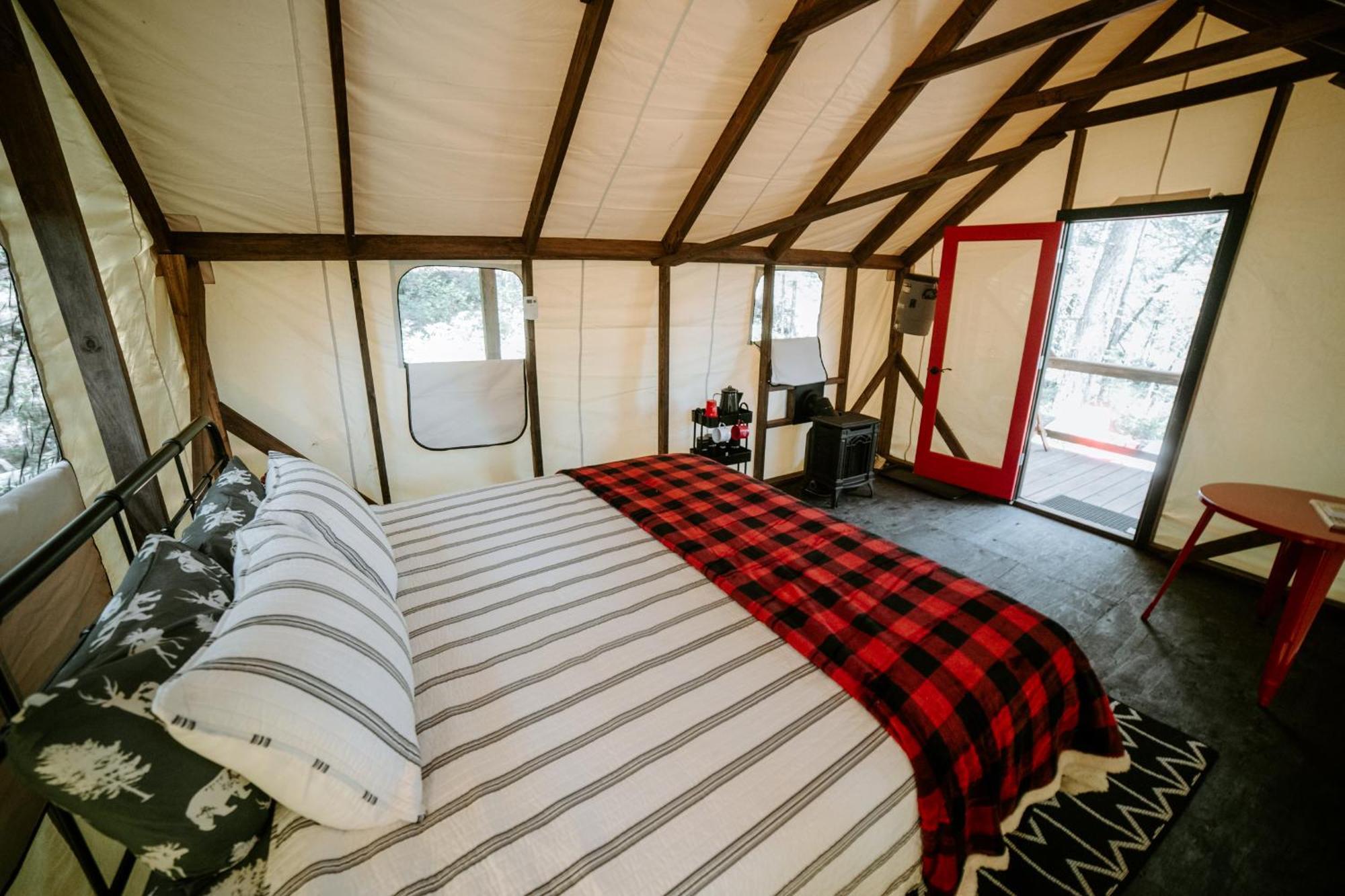 North Shore Camping Company Beaver Bay Eksteriør billede
